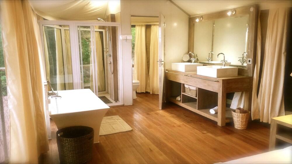 Nambwa Tented Lodge Kongola エクステリア 写真